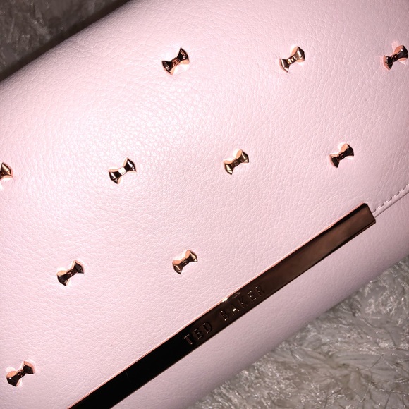 Ted Baker Pink Bow Clutch (limited edition) - Picture 5 of 8